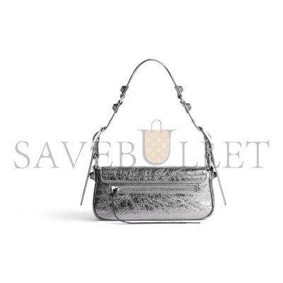 BALENCIAGA WOMEN'S LE CAGOLE IN MINI SILVER 7716700GT3Y8103 (22.8*12.9*4cm) BALENCIAGA WOMEN'S LE CAGOLE IN MINI SILVER 7716700GT3Y8103 (22.8*12.9*4cm)