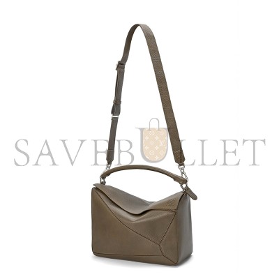 LOEWE LARGE PUZZLE BAG IN SUPPLE GRAINED CALFSKIN B510PNLX01 (33*21.5*14.7cm) LOEWE LARGE PUZZLE BAG IN SUPPLE GRAINED CALFSKIN B510PNLX01 (33*21.5*14.7cm)