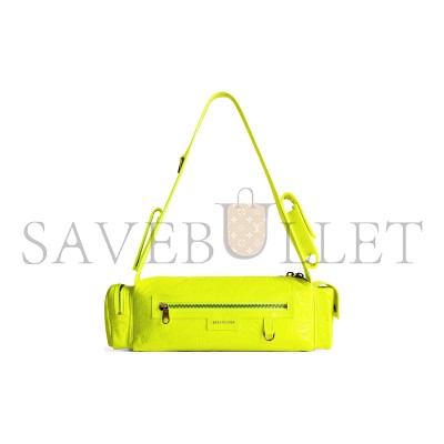 BALENCIAGA SUPERBUSY SLING BAG XS IN FLUORESCENT YELLOW 762516210CA7206 (32*12*10cm) BALENCIAGA SUPERBUSY SLING BAG XS IN FLUORESCENT YELLOW 762516210CA7206 (32*12*10cm)