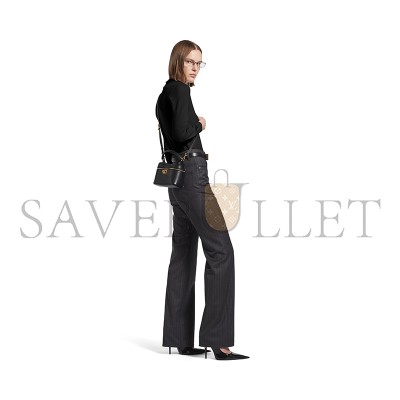BALENCIAGA WOMEN'S RODEO VANITY IN BLACK 8455942AA4V1000 (18*12.9*8.3cm) BALENCIAGA WOMEN'S RODEO VANITY IN BLACK 8455942AA4V1000 (18*12.9*8.3cm)