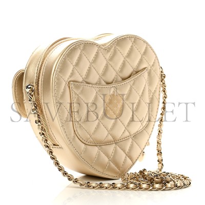 CHANEL HEART BAG LAMBSKIN IN GOLD AS5764 (19*17*5.5cm) CHANEL HEART BAG LAMBSKIN IN GOLD AS5764 (19*17*5.5cm)