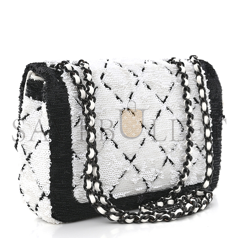 CHANEL SEQUIN CC SMALL SINGLE FLAP WHITE BLACK 1468914 (20*13*6cm) CHANEL SEQUIN CC SMALL SINGLE FLAP WHITE BLACK 1468914 (20*13*6cm)