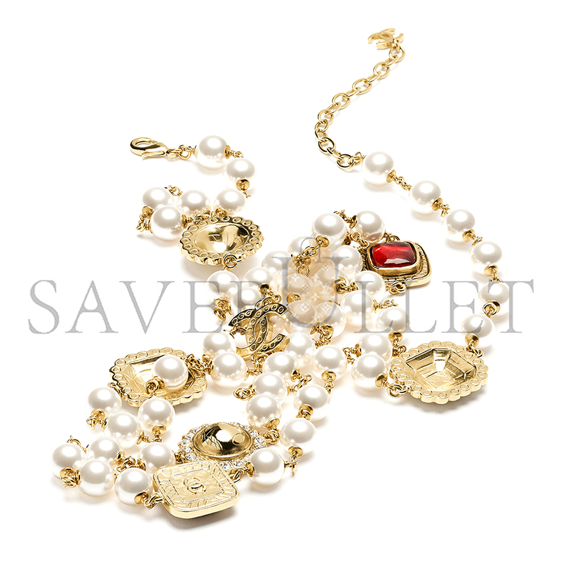 CHANEL LONG NECKLACE METAL, GLASS PEARLS & DIAMANTÉS GOLD, RED, PEARLY WHITE & CRYSTAL ABG681 CHANEL LONG NECKLACE METAL, GLASS PEARLS & DIAMANTÉS GOLD, RED, PEARLY WHITE & CRYSTAL ABG681