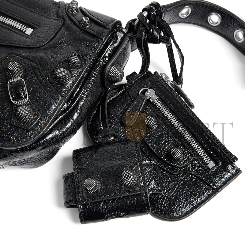 BALENCIAGA MEN'S LE CAGOLE FLAP BAG XS IN BLACK 719082210KR1000 (24*14*5cm) BALENCIAGA MEN'S LE CAGOLE FLAP BAG XS IN BLACK 719082210KR1000 (24*14*5cm)