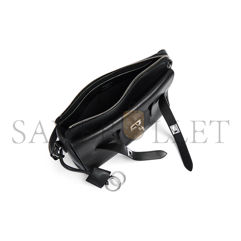 BALENCIAGA MEN'S BEL AIR ZIPPED MESSENGER BAG SMALL IN BLACK 8340322ABAW1000 (29.9*19.8*8.8cm) BALENCIAGA MEN'S BEL AIR ZIPPED MESSENGER BAG SMALL IN BLACK 8340322ABAW1000 (29.9*19.8*8.8cm)