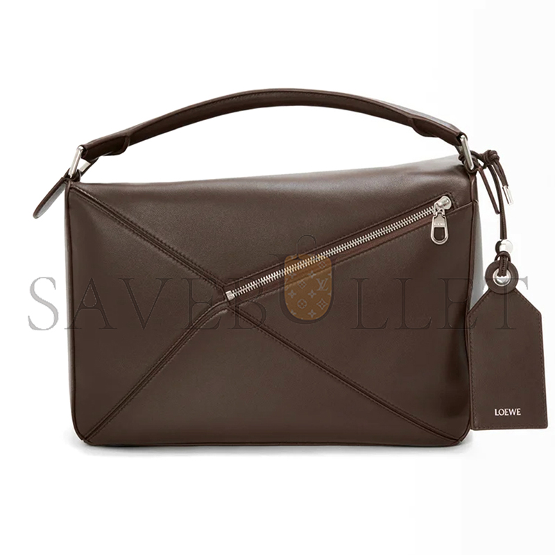 LOEWE LARGE FEATHERLIGHT PUZZLE BAG IN NAPPA LAMBSKIN B510PNLX02 (33*21.5*14.7cm) LOEWE LARGE FEATHERLIGHT PUZZLE BAG IN NAPPA LAMBSKIN B510PNLX02 (33*21.5*14.7cm)