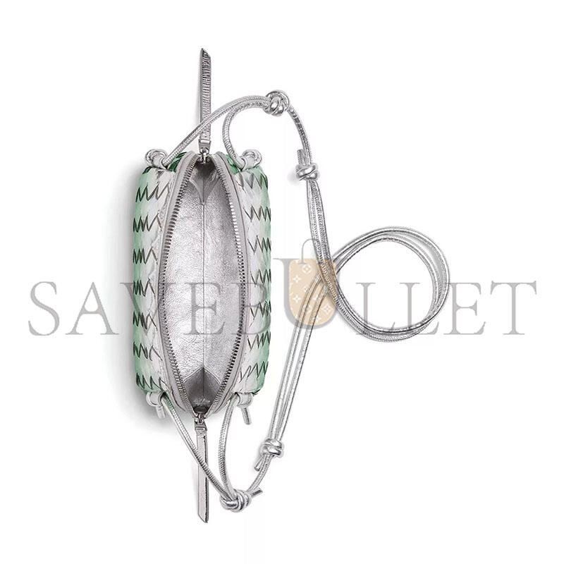 BOTTEGA VENETA CONCERT POUCH IN LAMINATED INTRECCIATO LEATHER 794258 (18.5*11.5*8.5cm)
